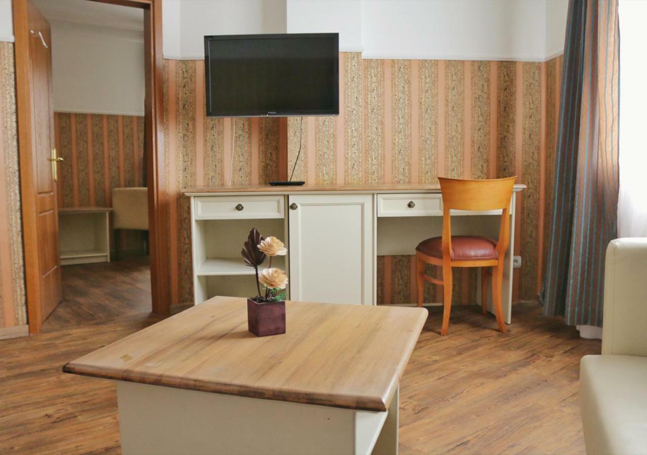 Green Hotel Alexander Palace โซเฟีย ภายนอก รูปภาพ